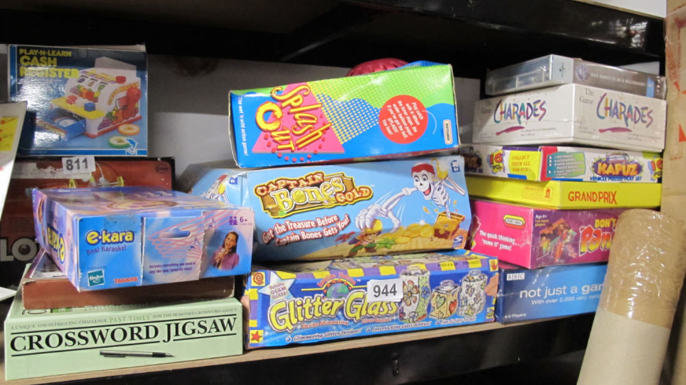 Lot 944: Collection of children's board games