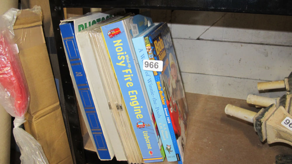 Lot 966: Misc collection of books