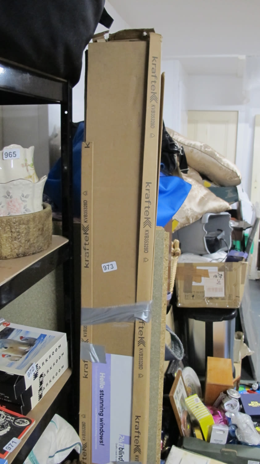 Lot 973: Window blind