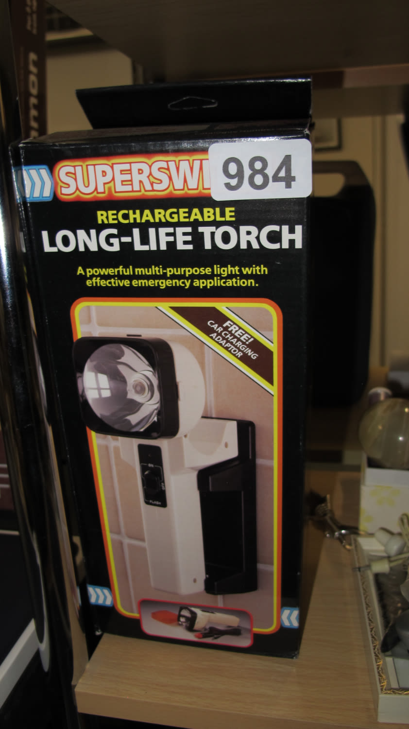 Lot 984: Rechargeable torch