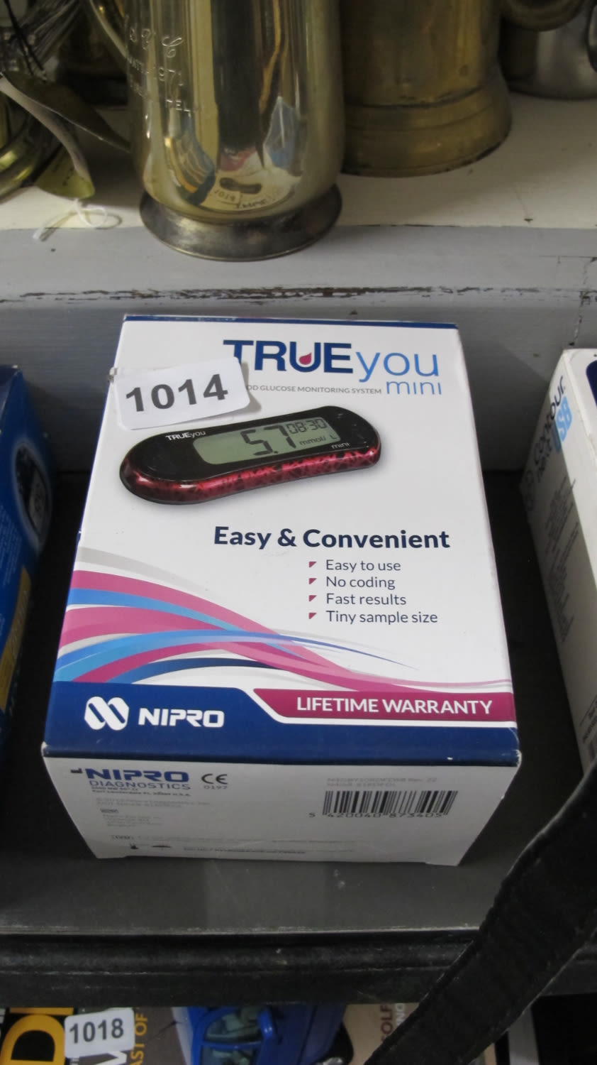 Lot 1014: Digital blood tester