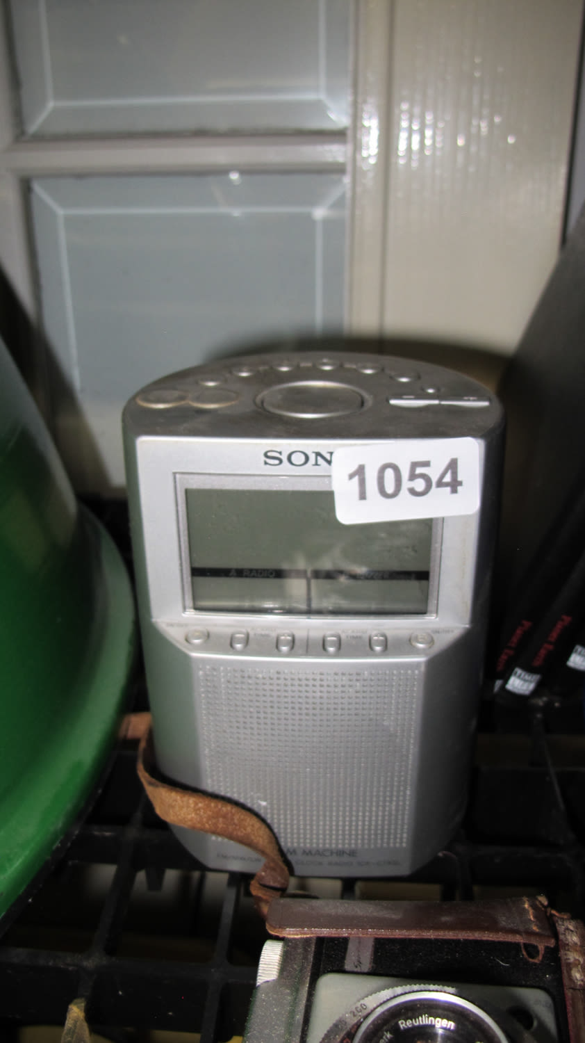Lot 1054: Sony DAB clock radio