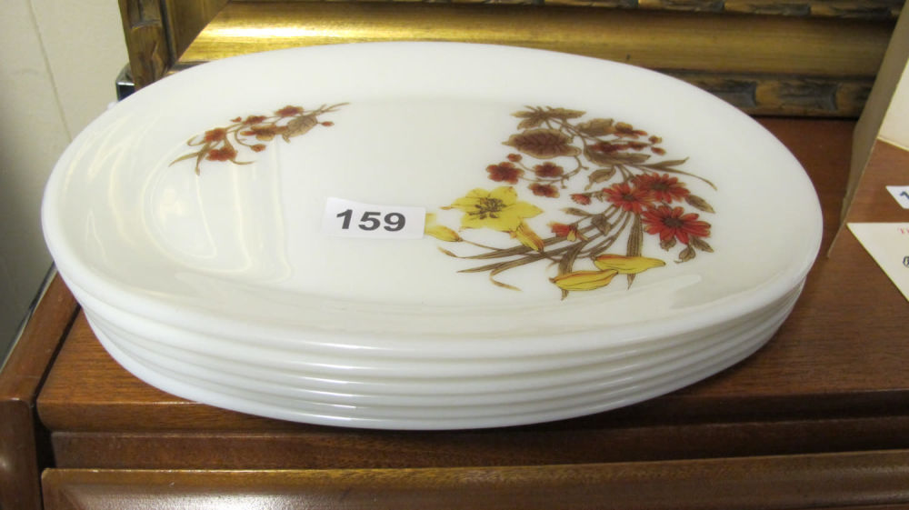 Lot 159: JAJ Pyrex Plates