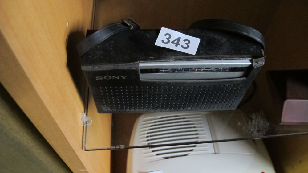 Lot 343: Sony Radio