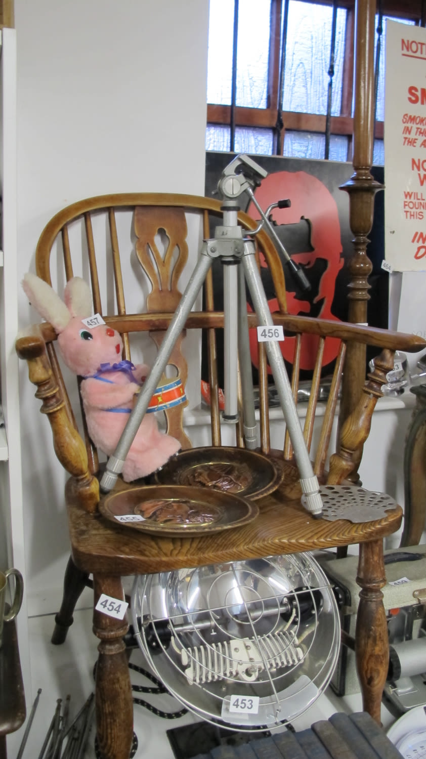 Lot 454: Vintage chair