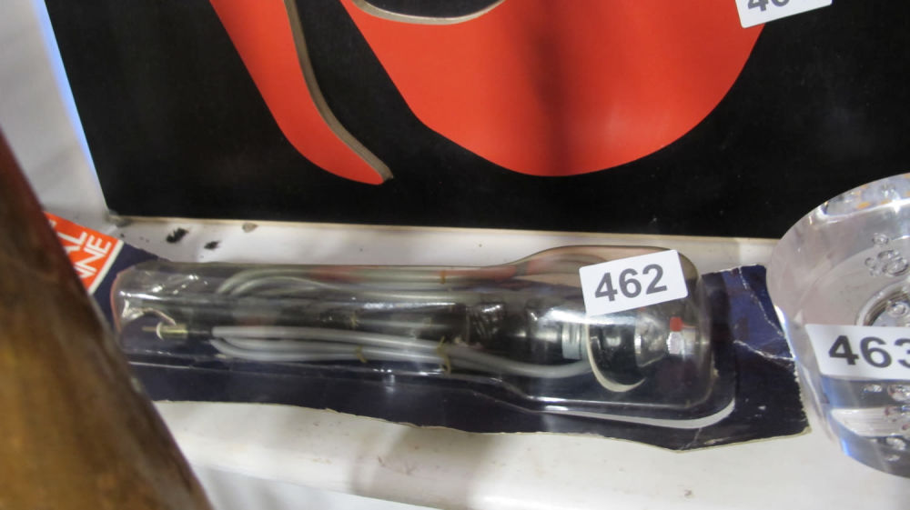 Lot 462: Electric car aerial