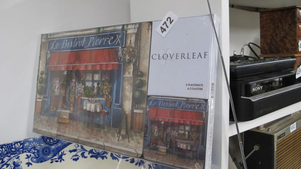 Lot 472: Placemats and coasters