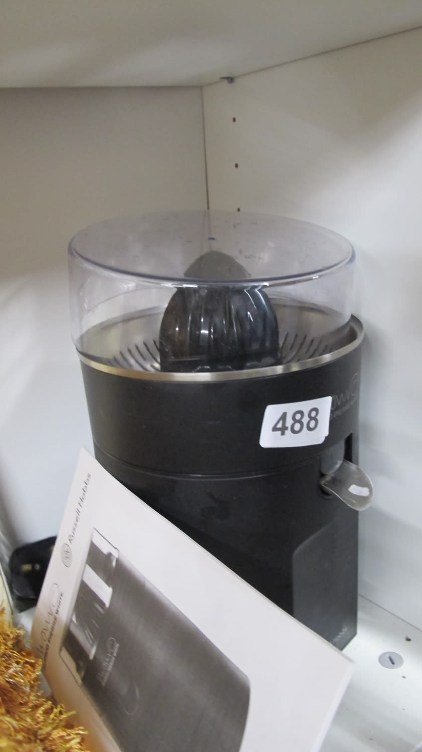 Lot 488: Russell Hobbs Marco Pierre White juicer