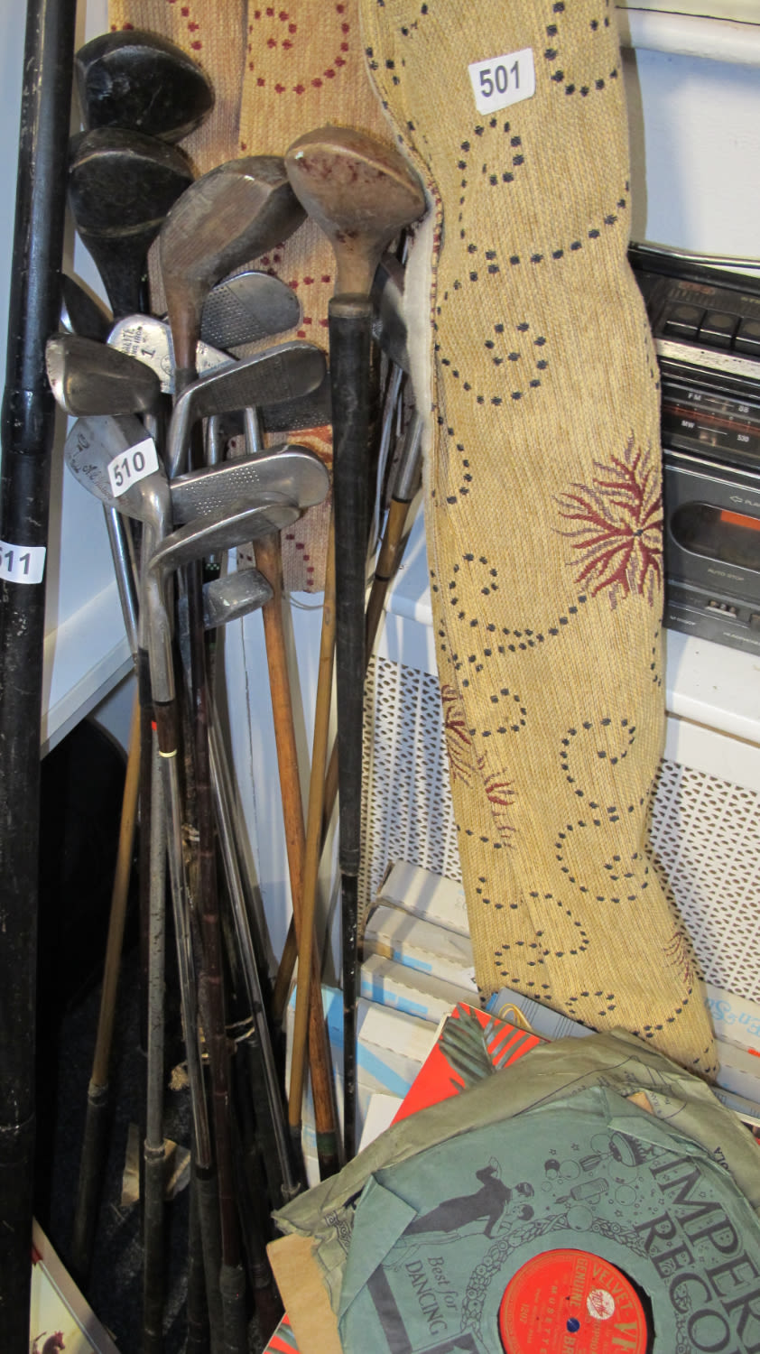 Lot 510: Golf clubs