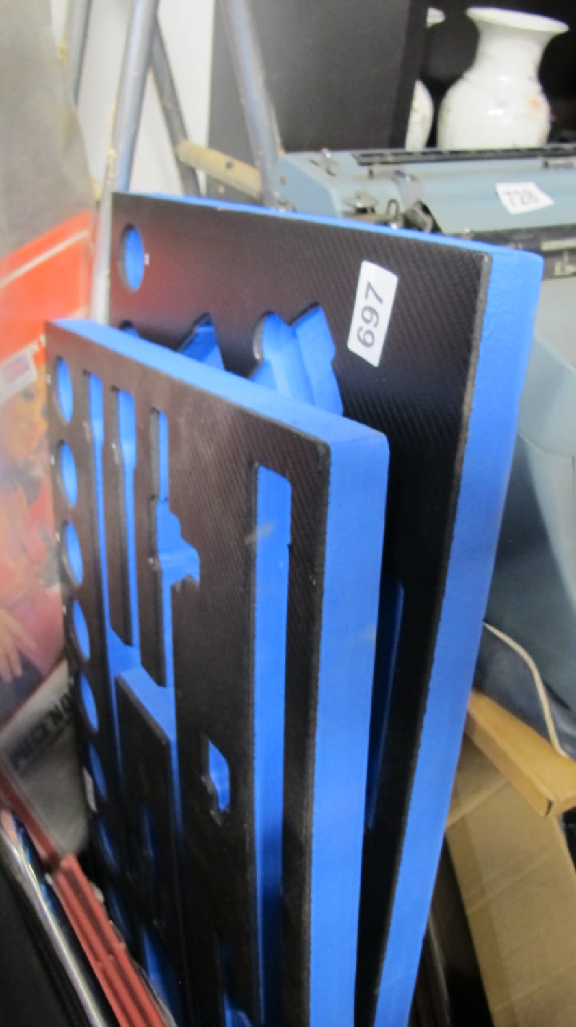 Lot 697: Toolbox inserts