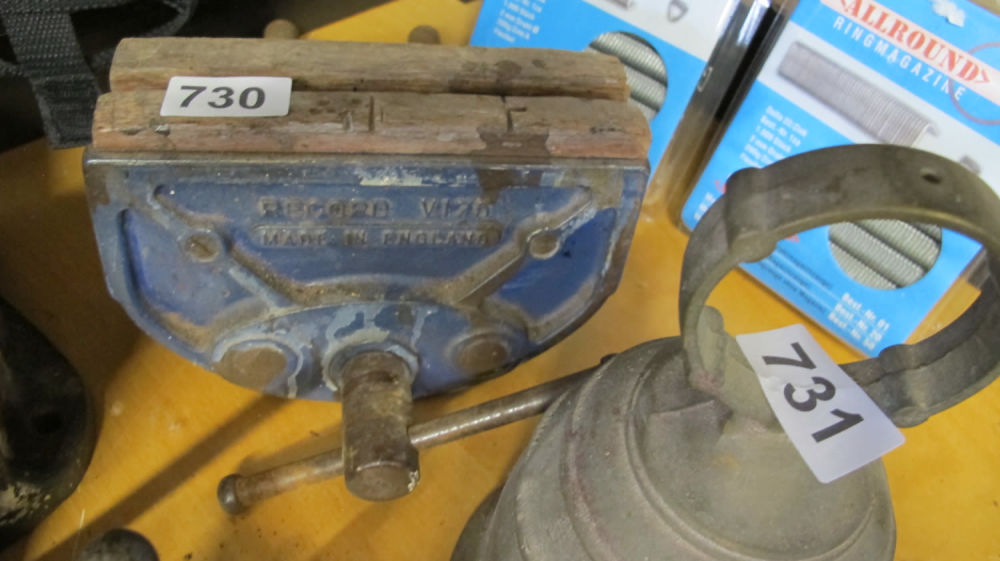 Lot 730: Record vice