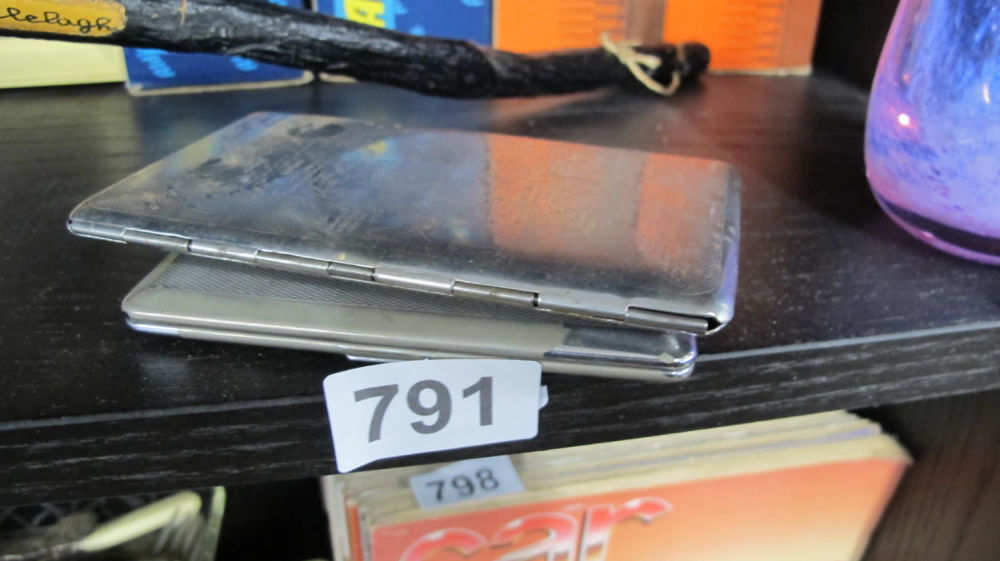 Lot 791: 2 cigarette cases