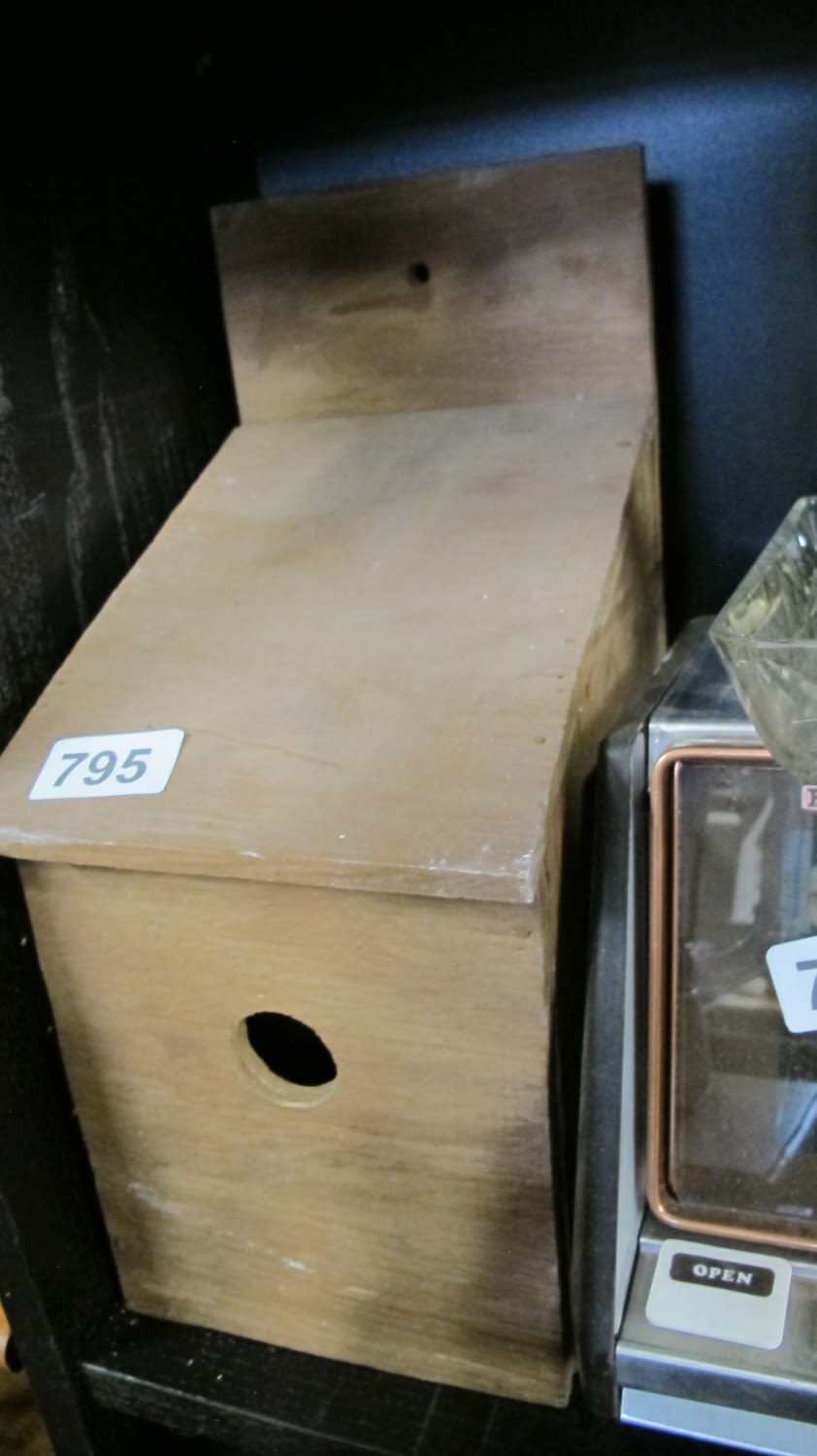 Lot 795: Birdhouse