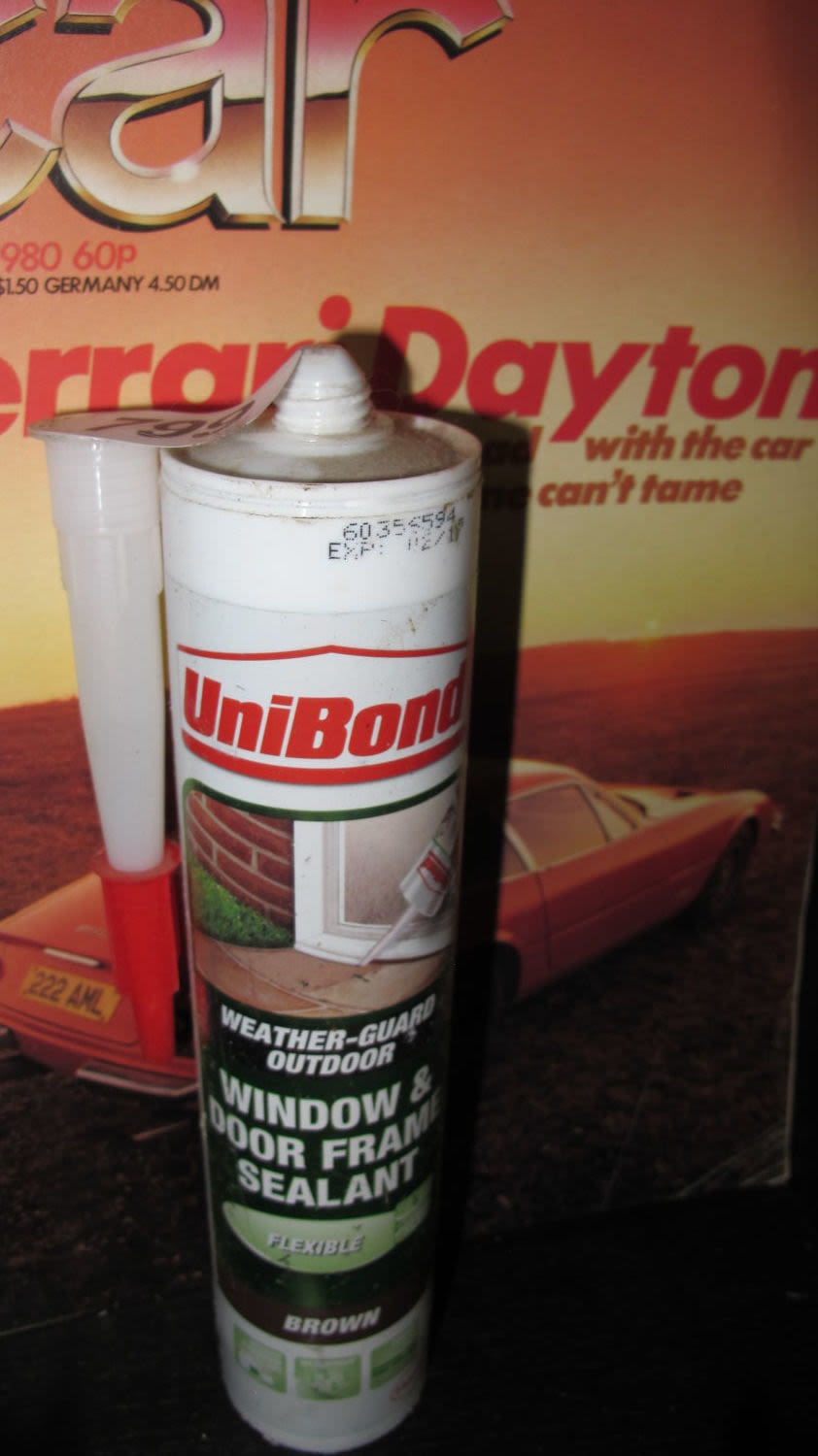 Lot 799: Unibond sealant