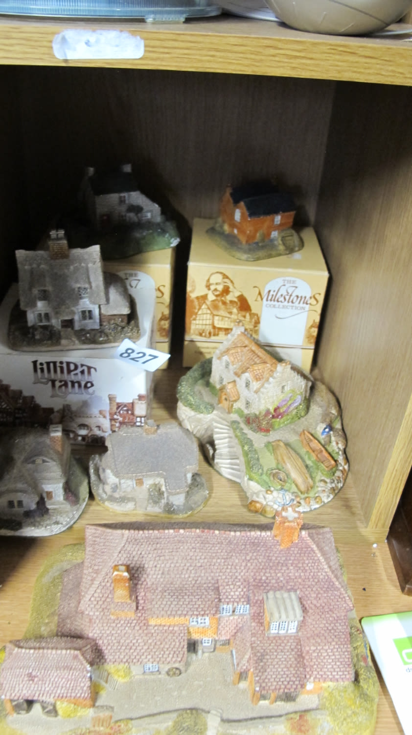 Lot 827: Little houses