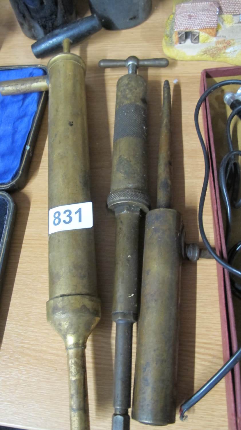 Lot 831: Vintage grease guns