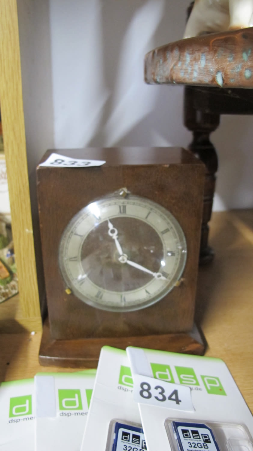 Lot 833: Art deco mantel clock