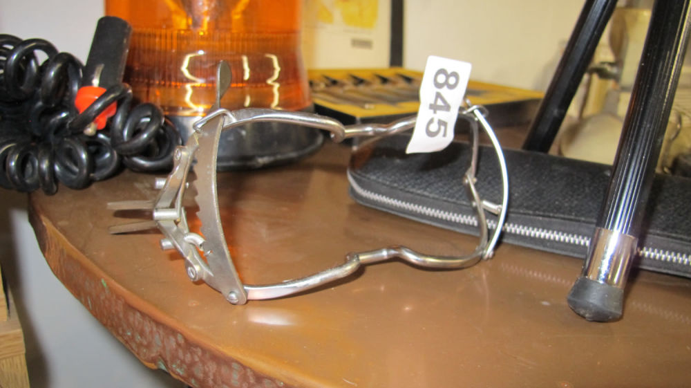 Lot 845: Vintage S & M mouth ratchet