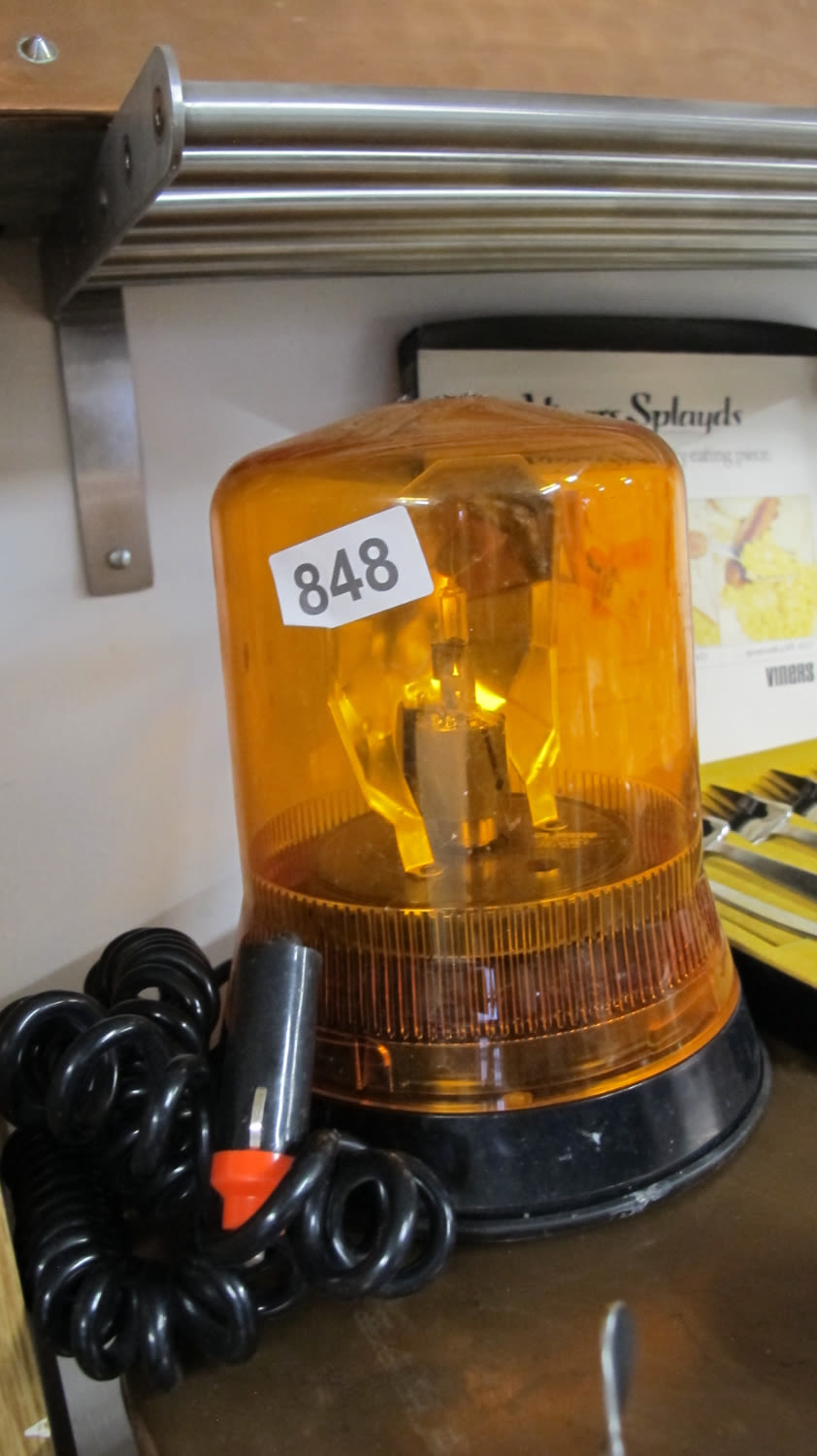 Lot 848: Orange flashing light