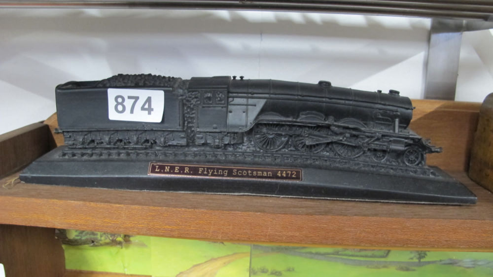 Lot 874: Flying Scotsman model