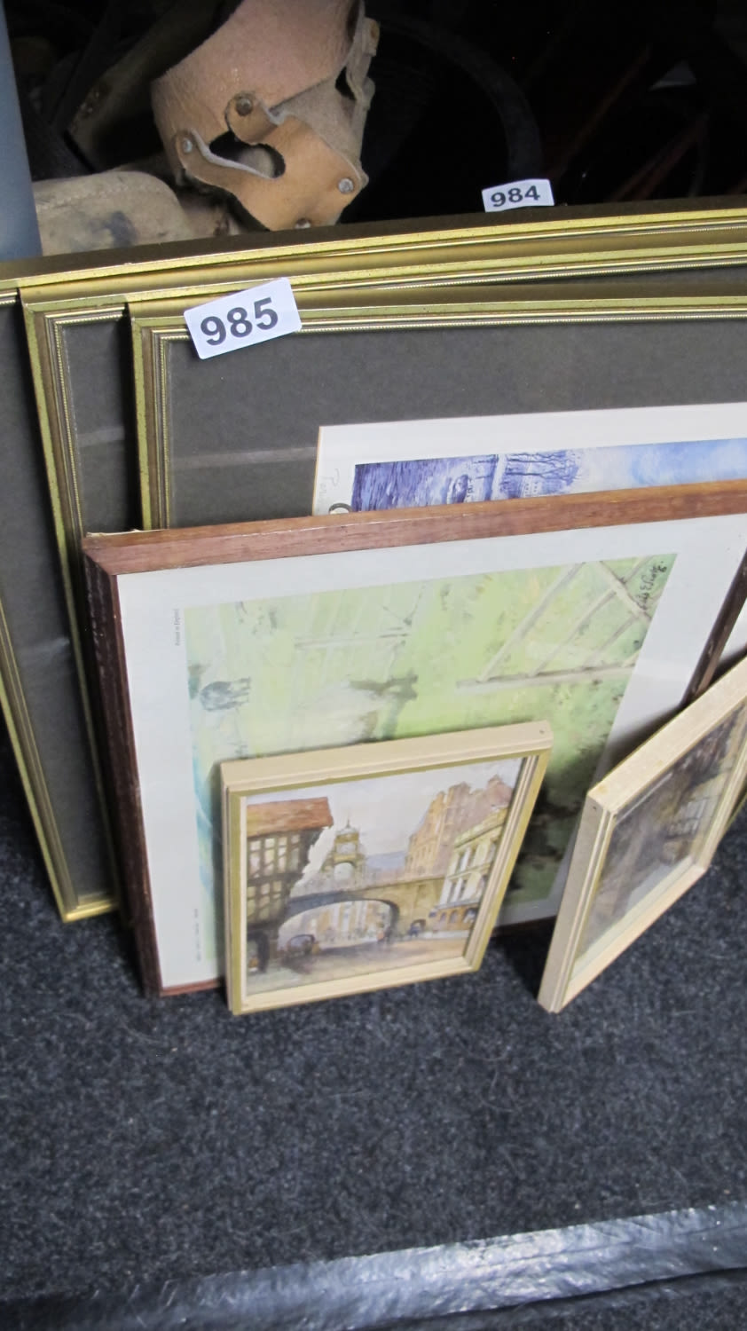 Lot 985: A quantity of pictures
