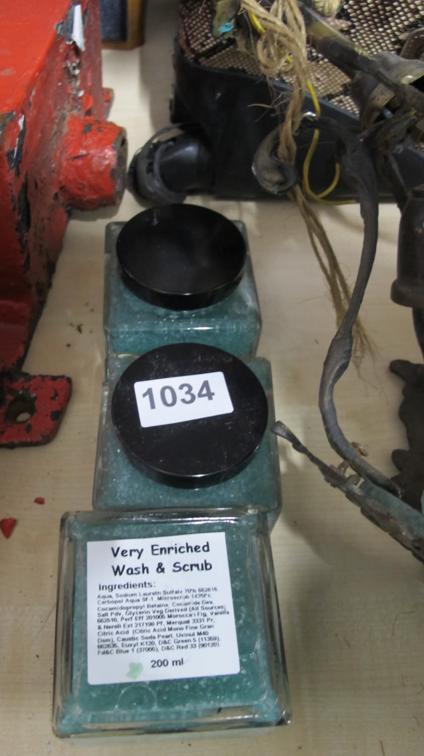 Lot 1034: Quantity of Wash & Scrub