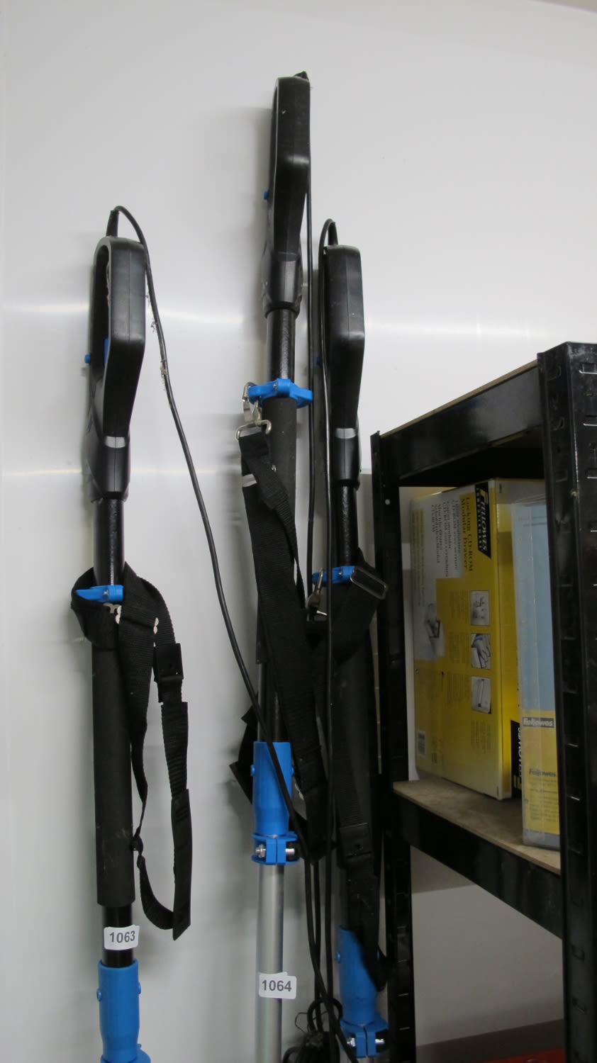 Lot 1064: Shears AF