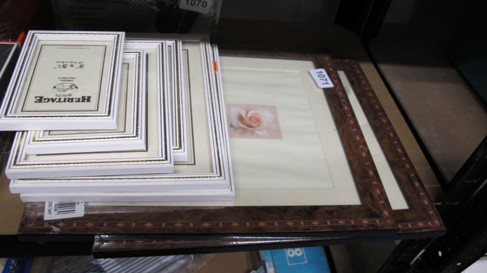 Lot 1071: Picture frames