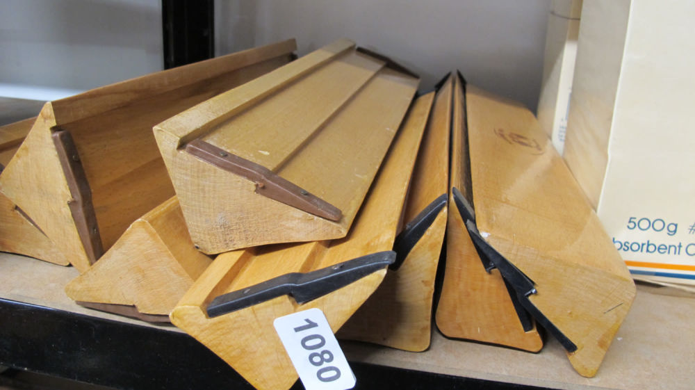 Lot 1080: Deluxe scrabble tile holders