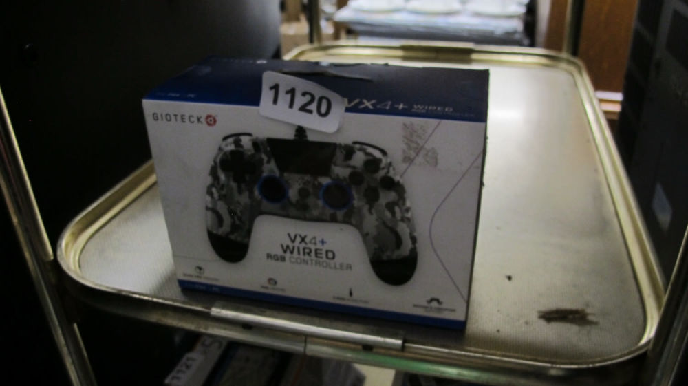 Lot 1120: Game controller