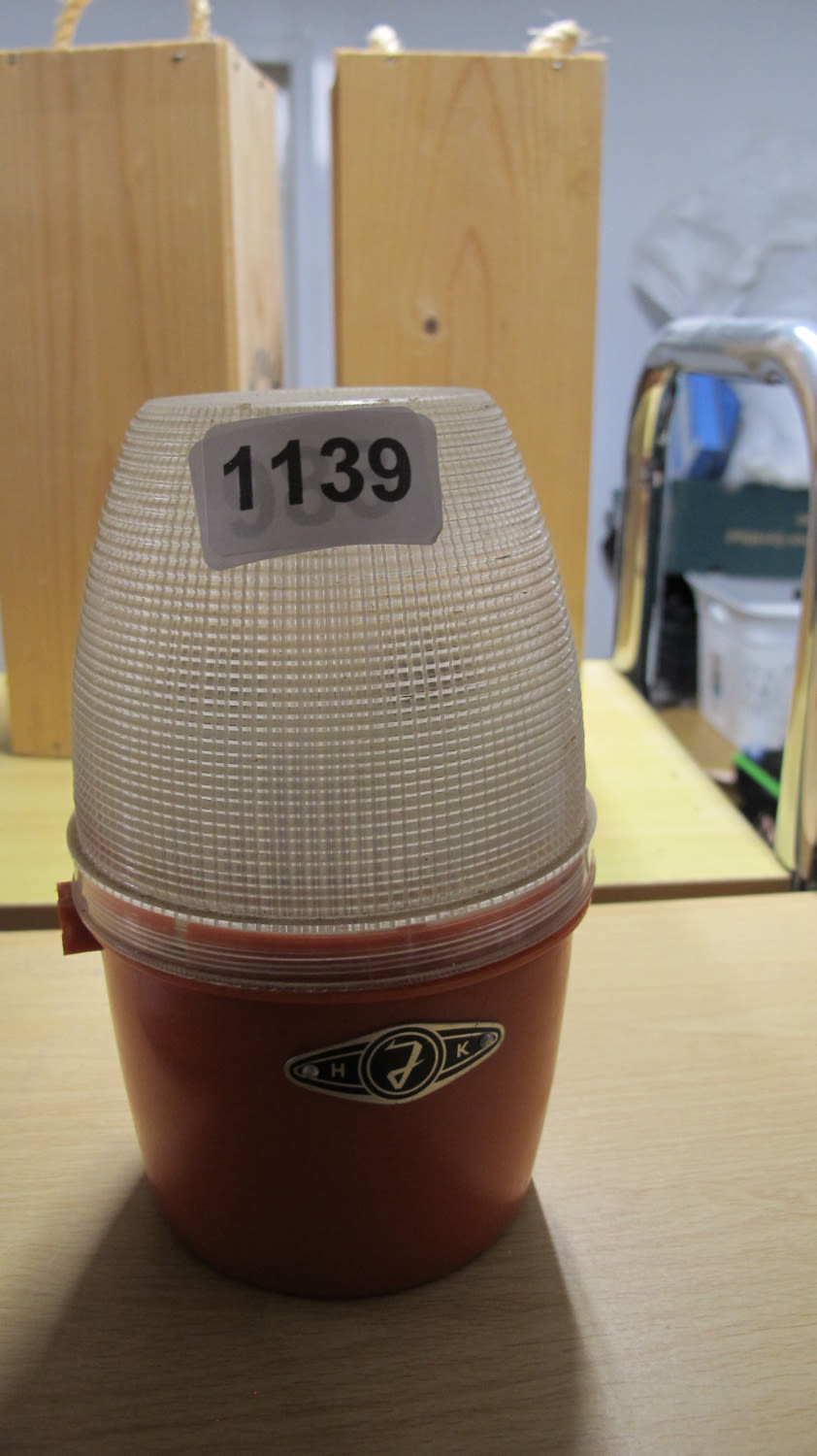 Lot 1139: Camping light