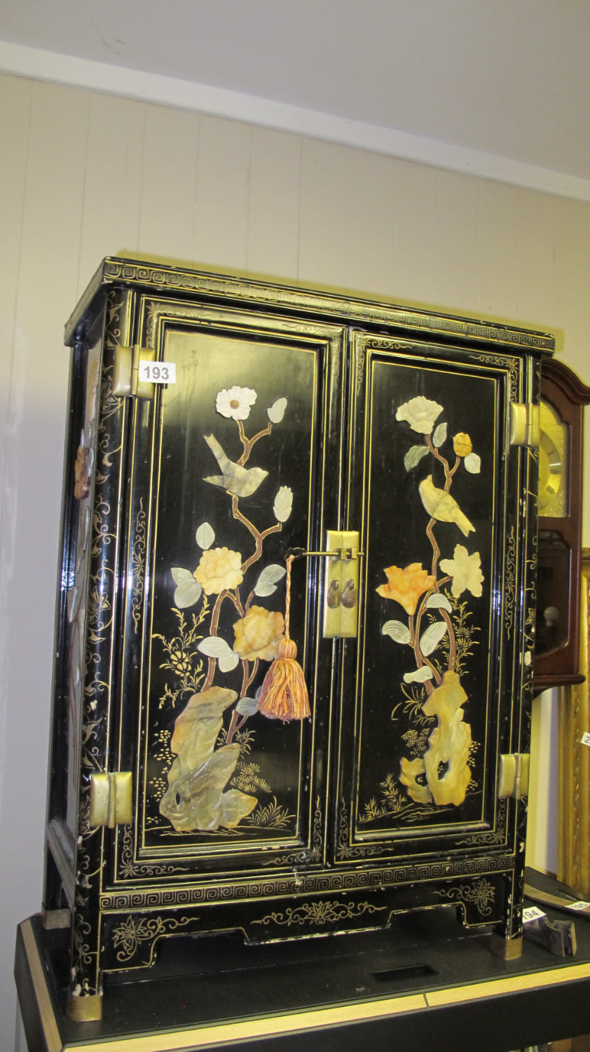 Lot 193: Beautifully decorated and inlaid Chinese cabinet