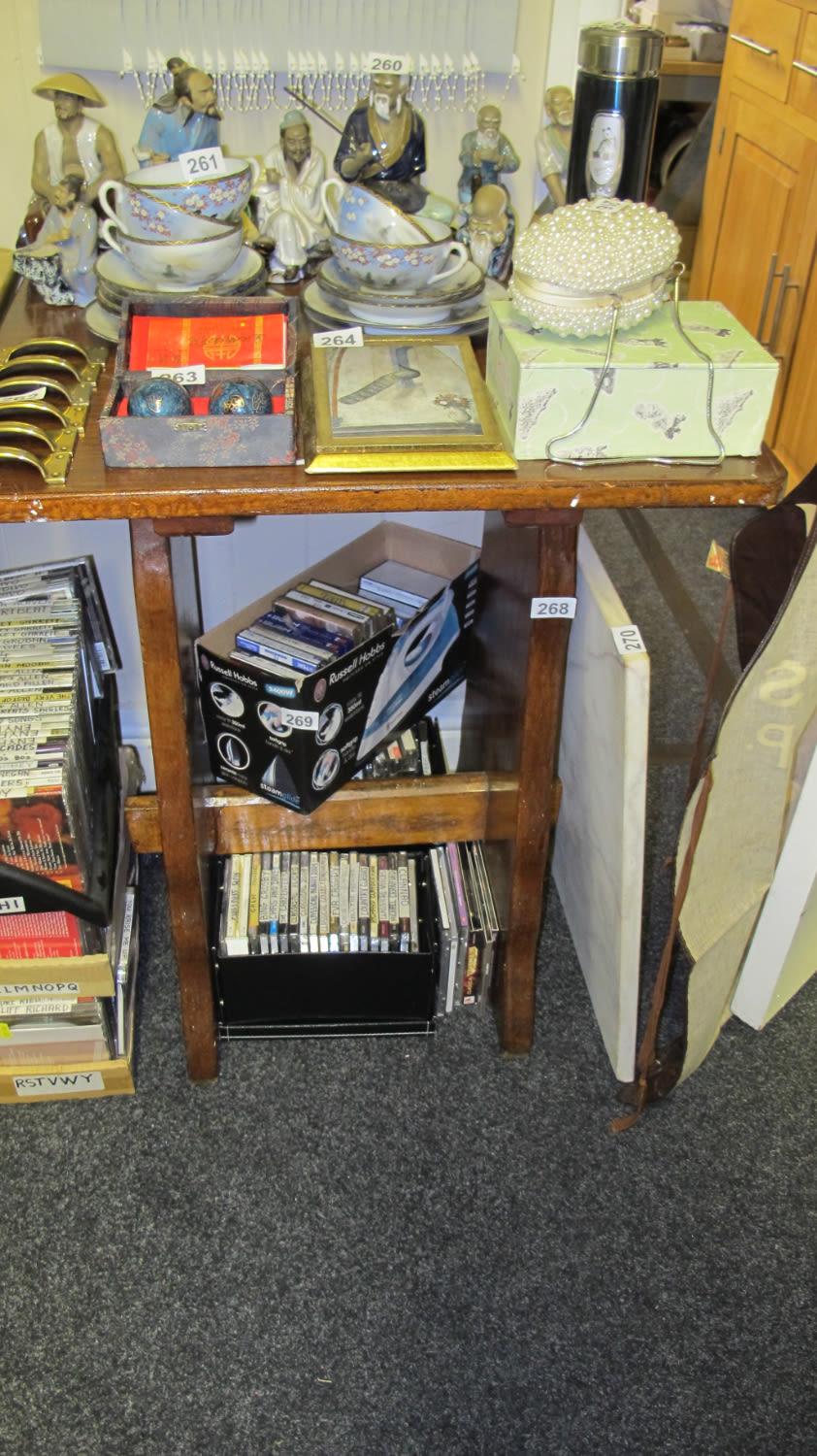 Lot 268: vintage table