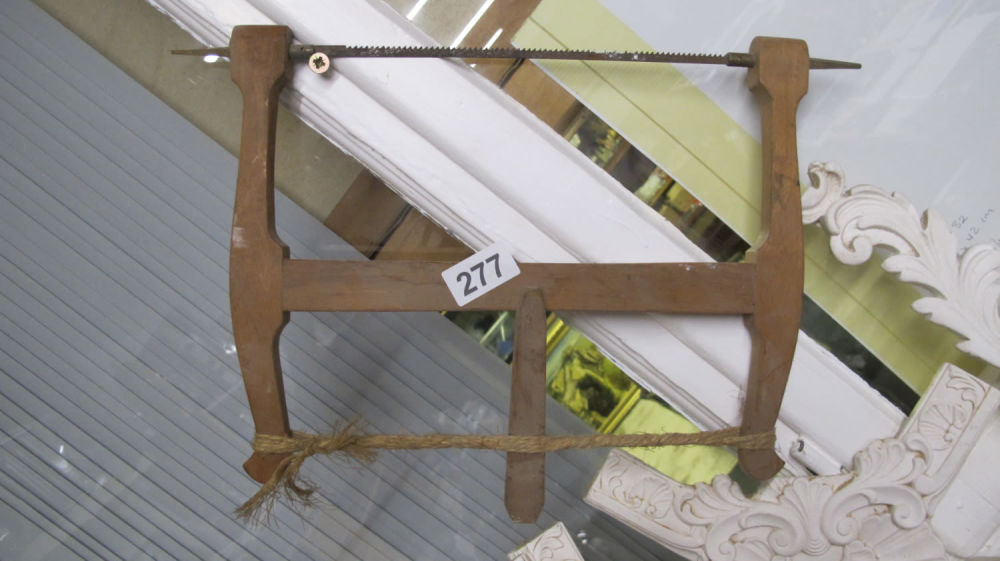 Lot 277: Vintage carpenters bow saw