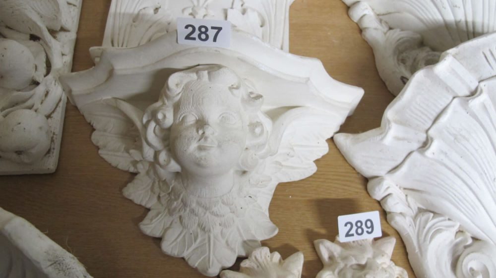 Lot 287: Architectural plaster mouldings