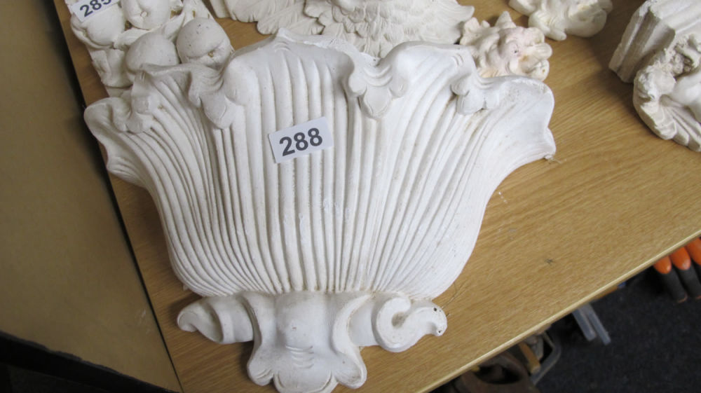 Lot 288: Architectural plaster mouldings