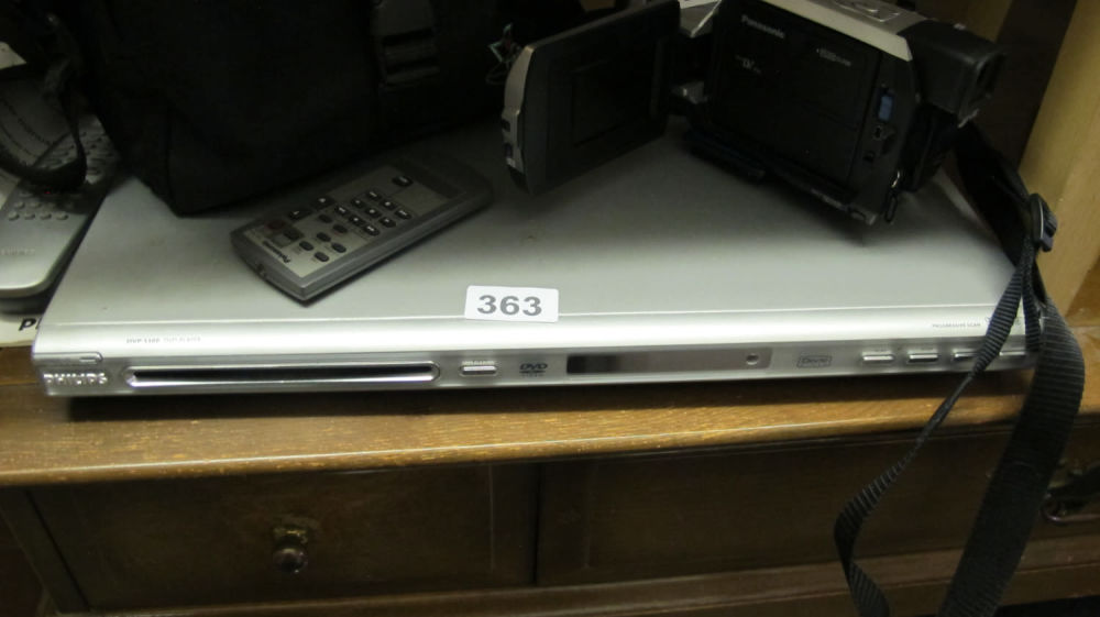 Lot 363: dvd player