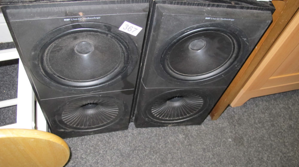 Lot 367: 2 Top sound quality KEF speakers