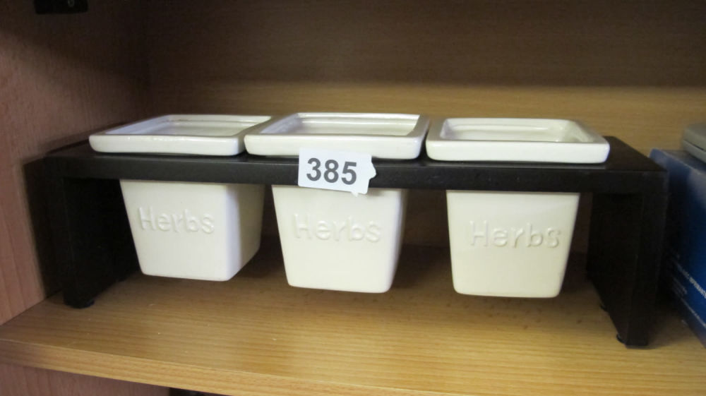 Lot 385: herb growing pots