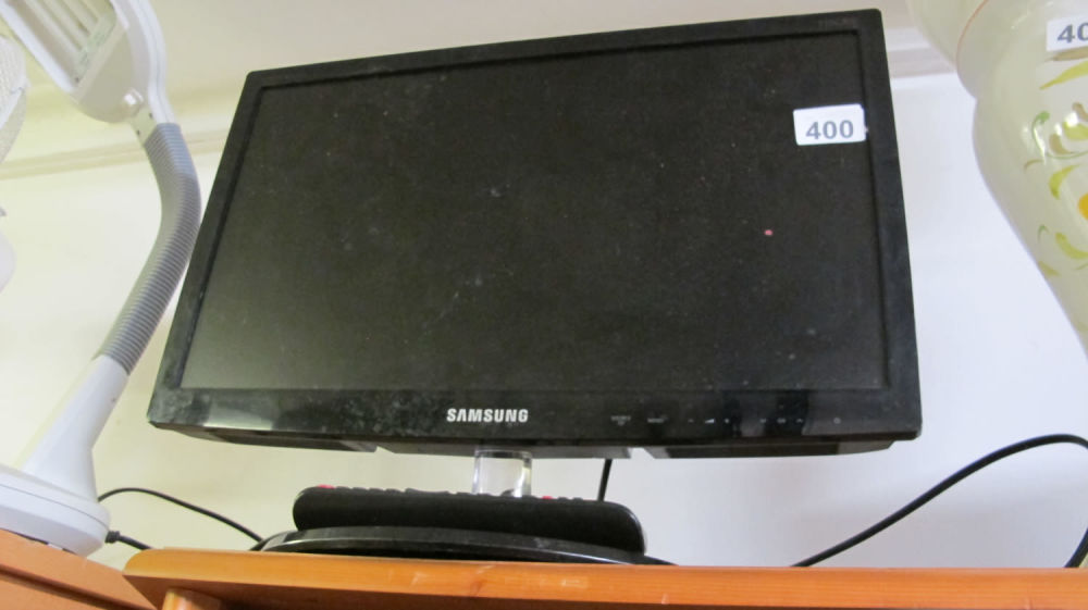 Lot 400: samsung tv