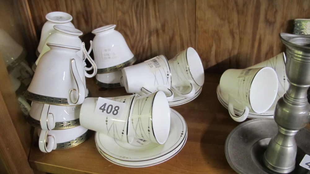 Lot 408: part tea sets