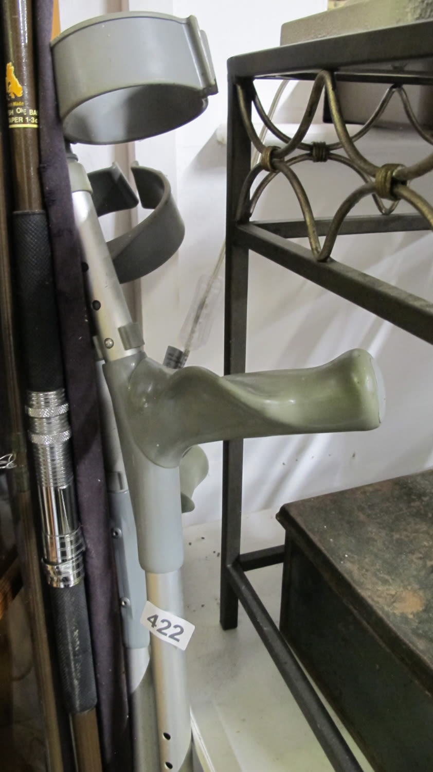 Lot 422: crutches