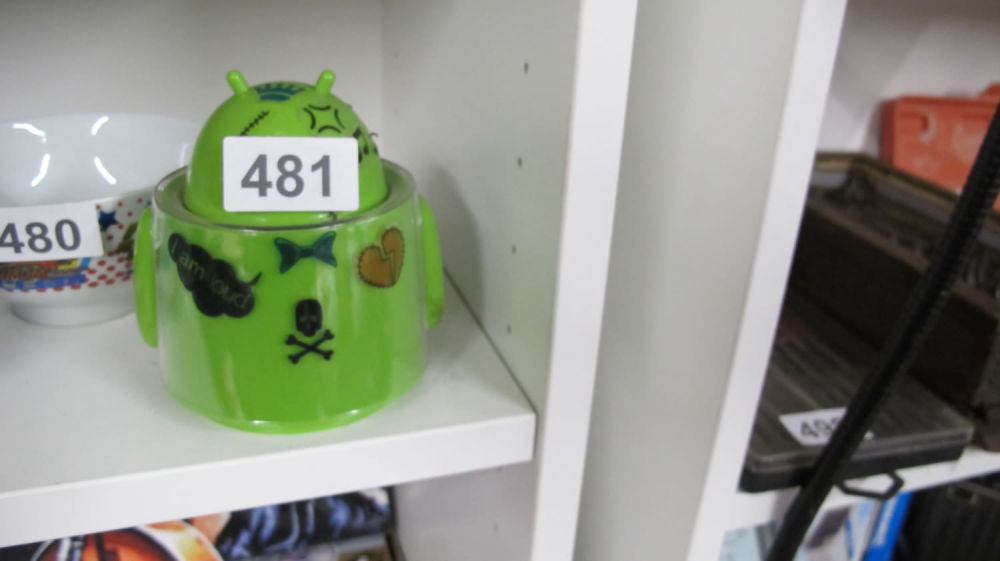 Lot 481: Android bluetooth speaker
