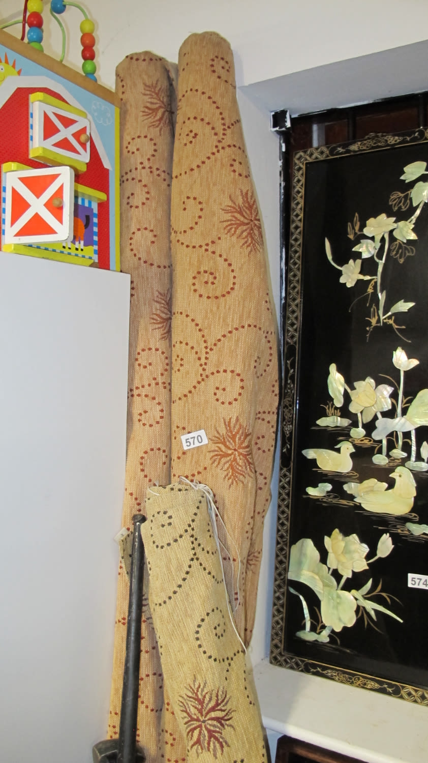 Lot 570: A collection of blackout blinds