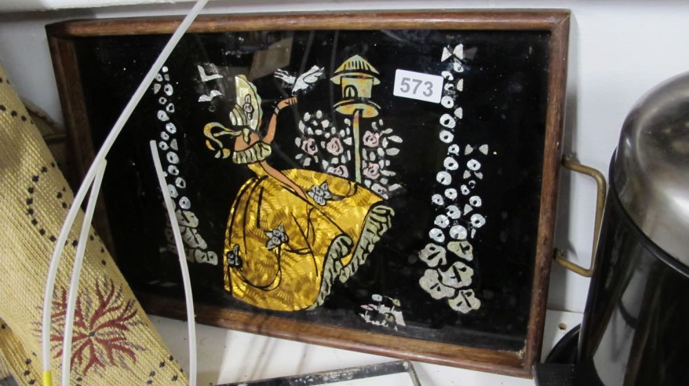 Lot 573: Vintage inlaid tray