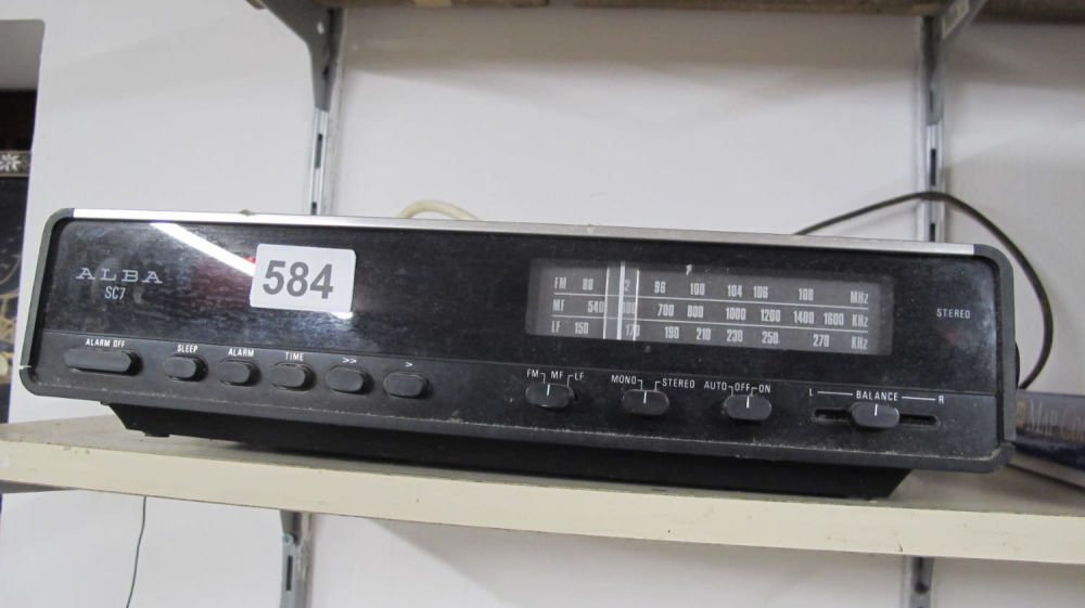 Lot 584: Alba radio clock alarm