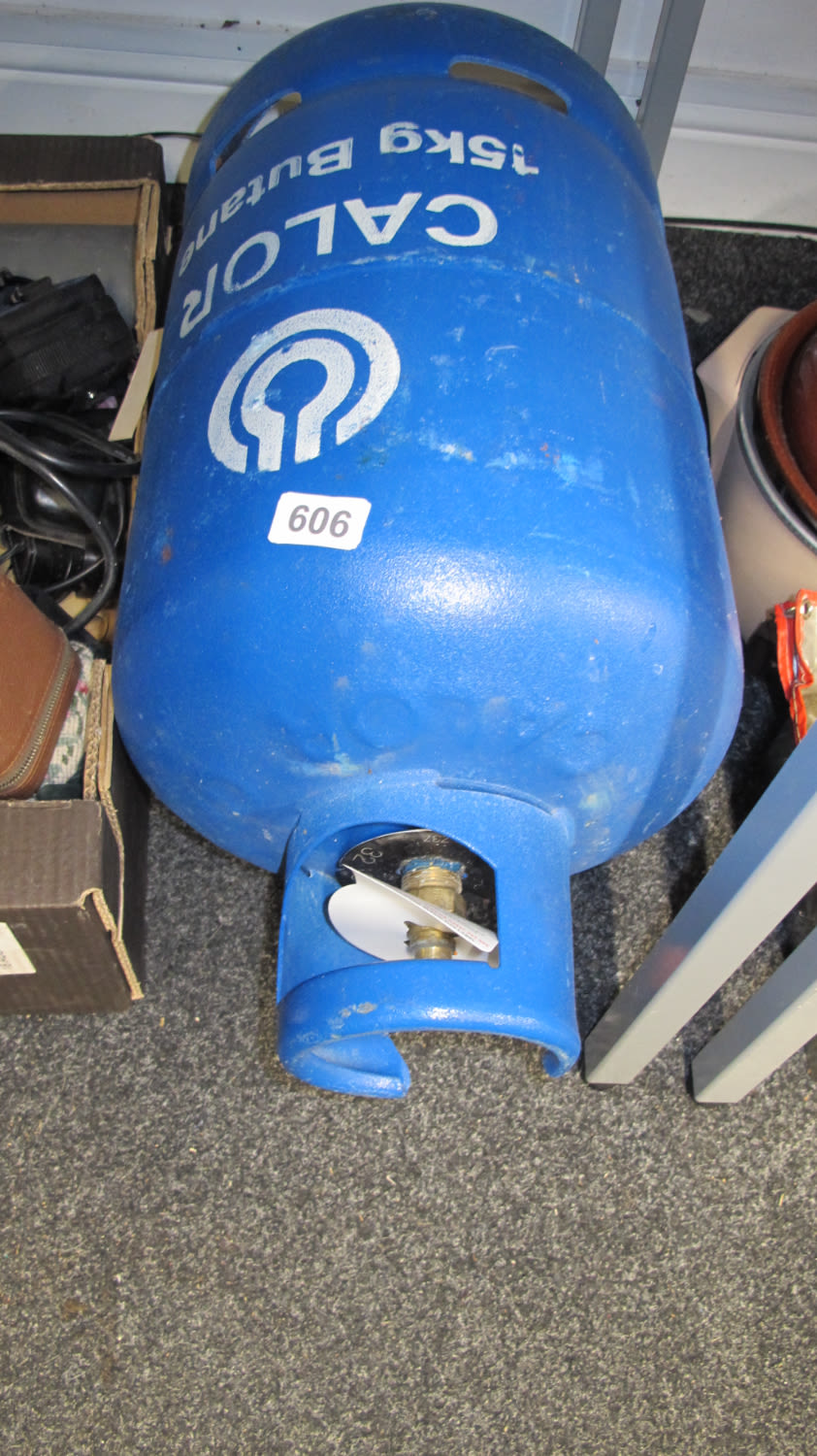 Lot 606: full 15kg Calor gas bottle