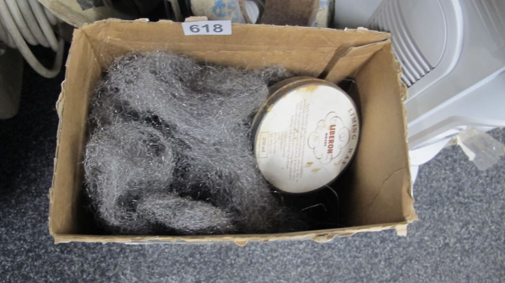 Lot 618: Box of misc.