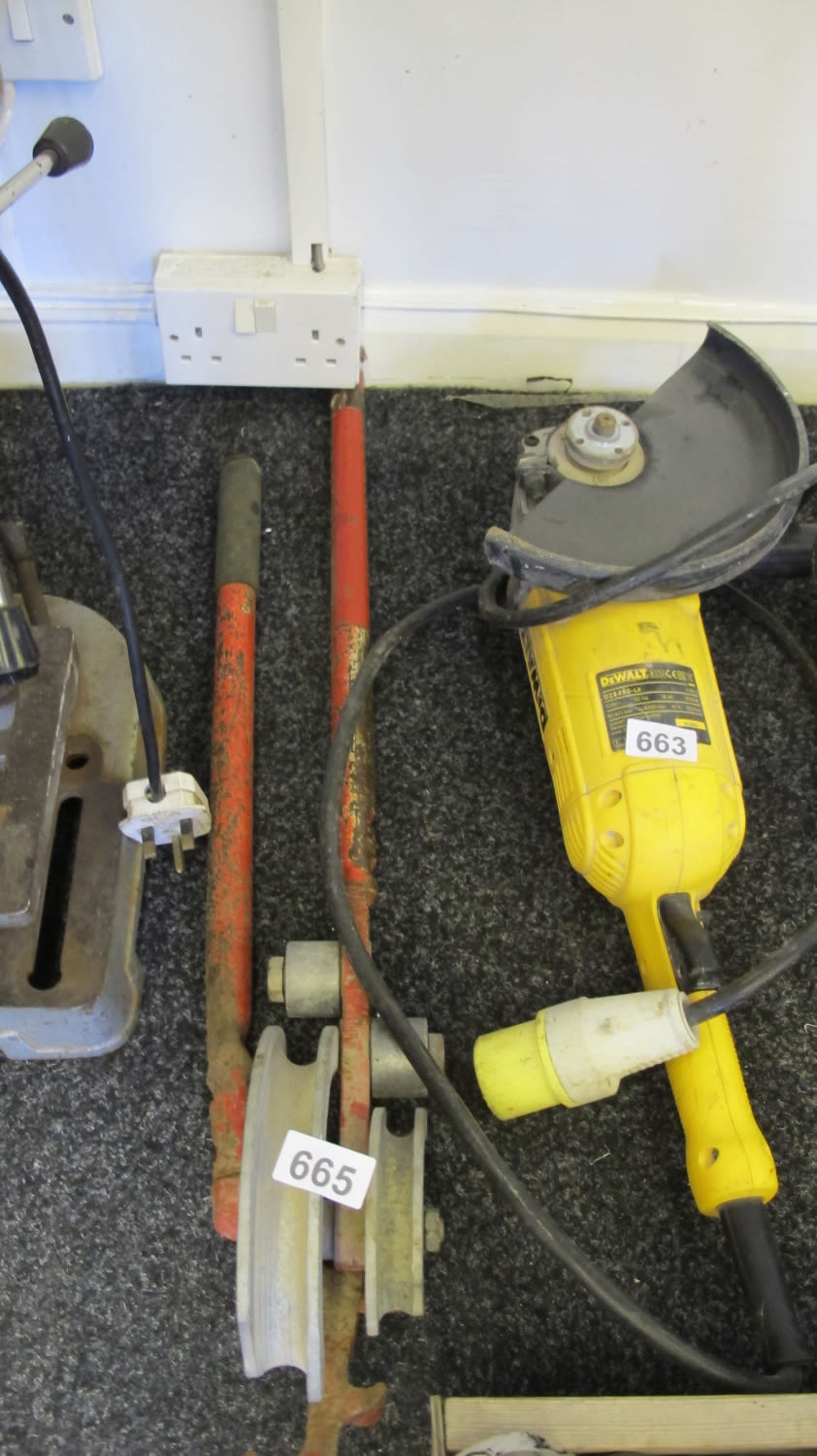 Lot 665: Pipe bender