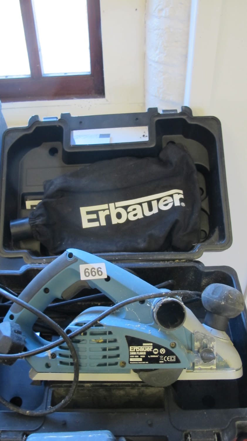 Lot 666: Erbauer Electric planer